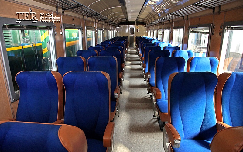 Interior 1 clase del TER 597 - 010